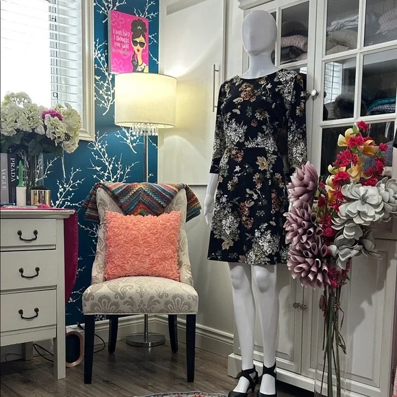 Dex Black Floral Long-Sleeve Fit-and-Flare Dress - Picture 6 of 11